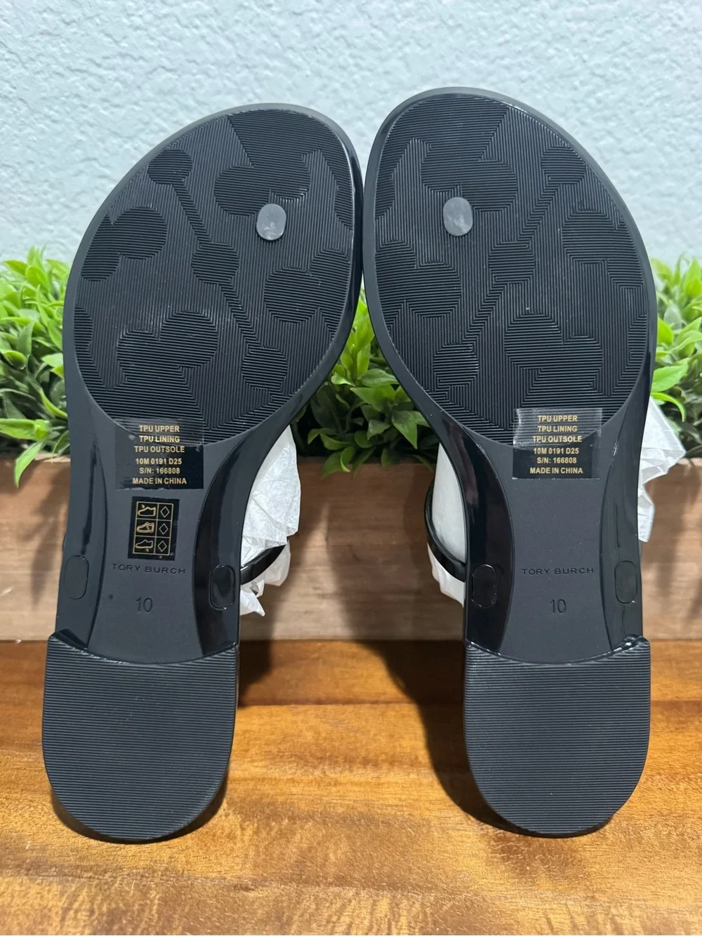 Tory Burch Mini Miller Jelly Thong Sandals Black Gold 166808 Womens Size 10
